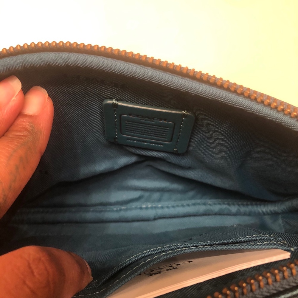 Coach metallic crossbody - Picture 5 of 6